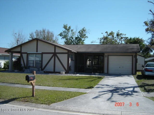 Photo of 2870 Locksley Road