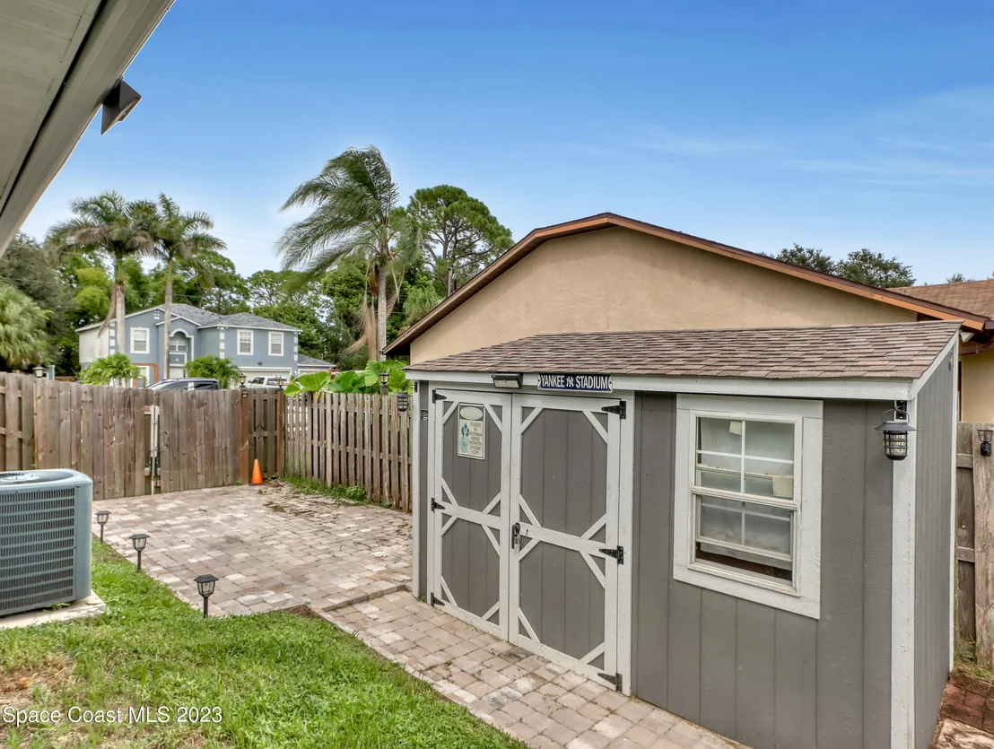Photo of 5233 Carrick Road