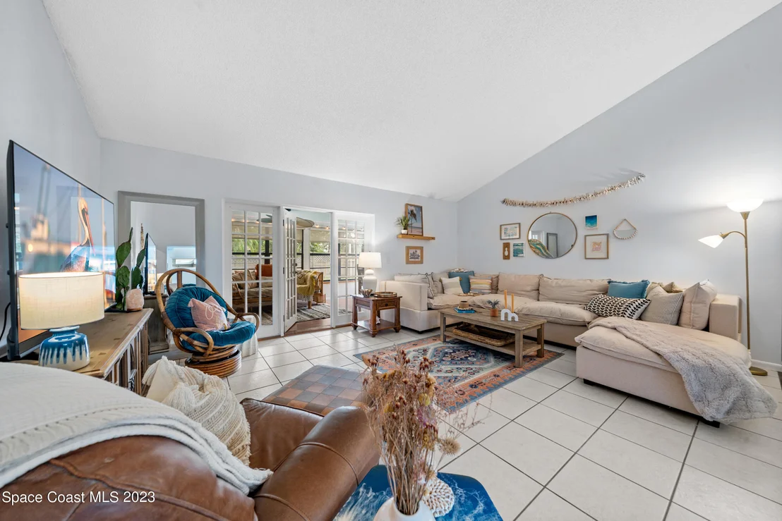 Photo of 418 Myrtlewood Road