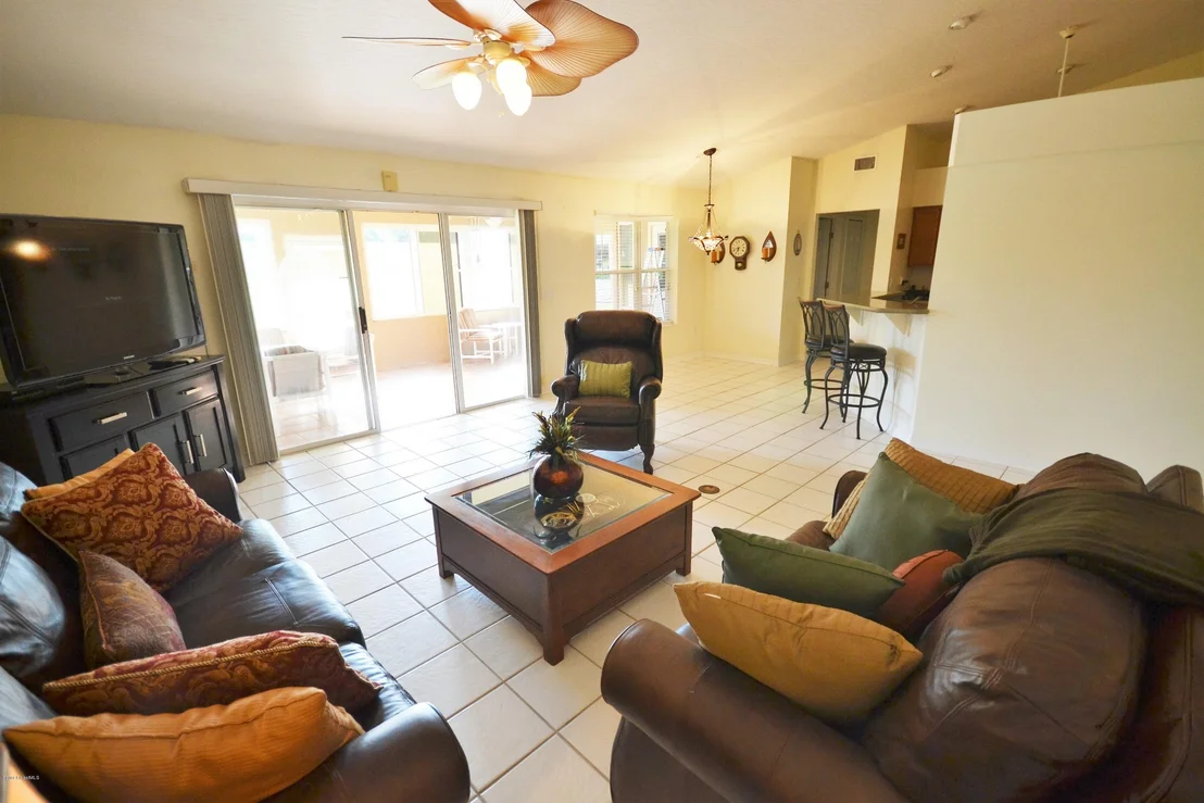 Photo of 2093 Lionel Drive