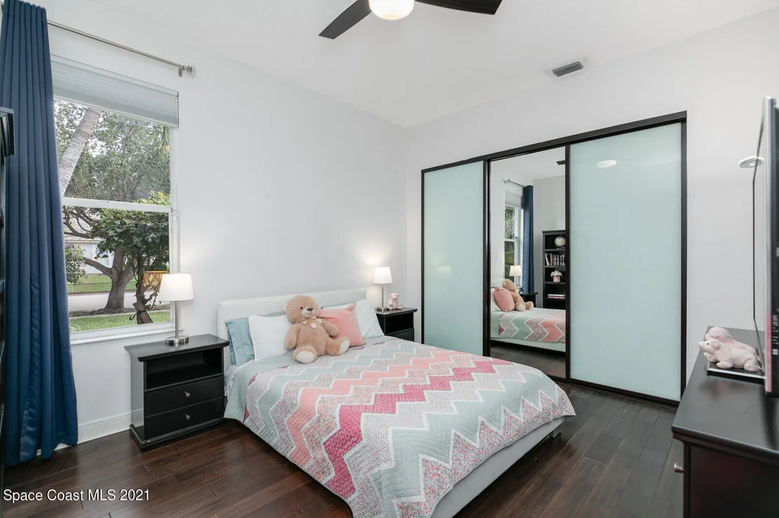 Photo of 800 Peregrine Drive