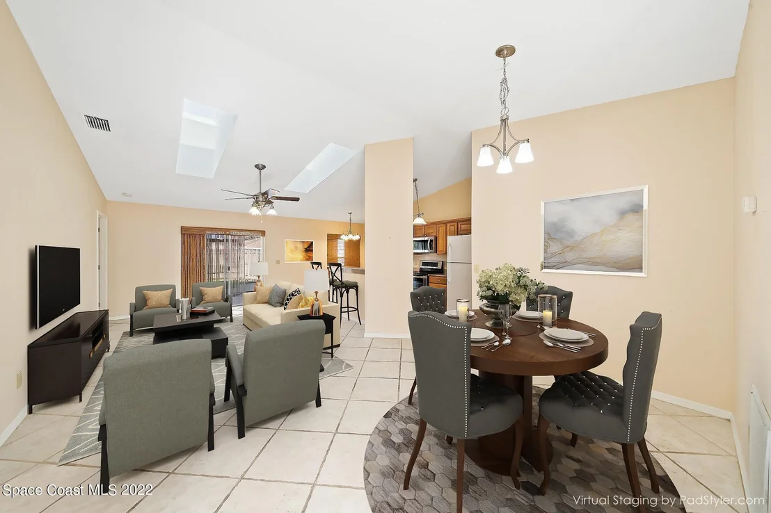 Photo of 958 Tamarind Circle