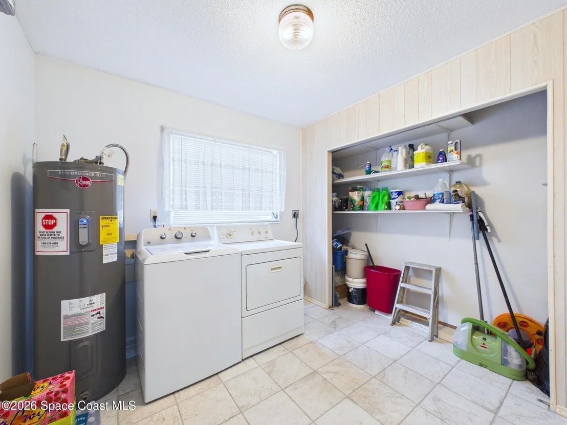 Photo of 2939 Chipper Drive NE