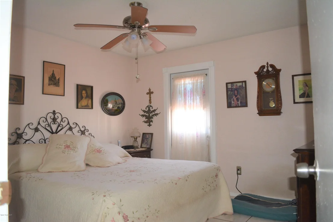 Photo of 960 Bacon Circle NE