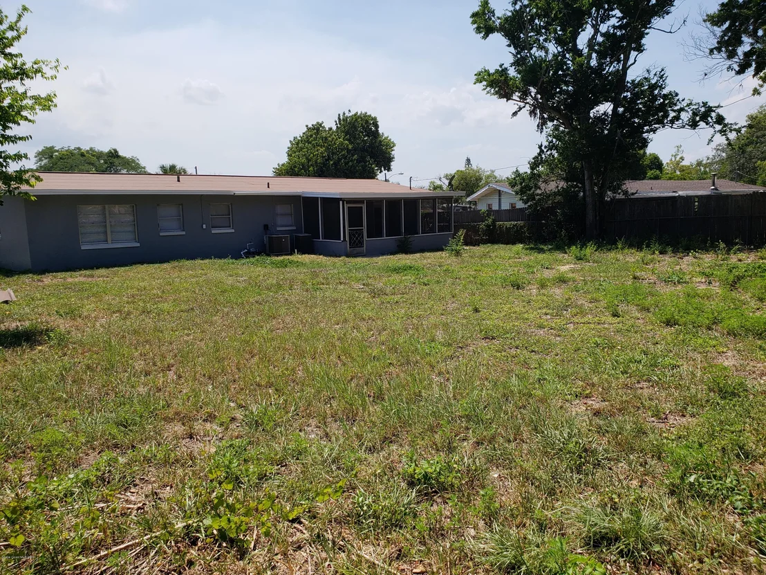 Photo of 1745 Golfview Drive