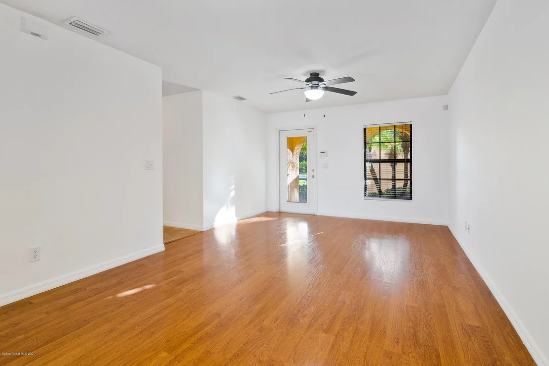 Photo of Unit 103 at 835 Luminary Circle