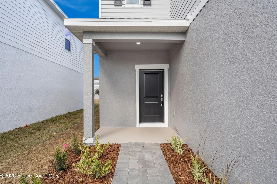 Photo of 897 Castleford Avenue NE