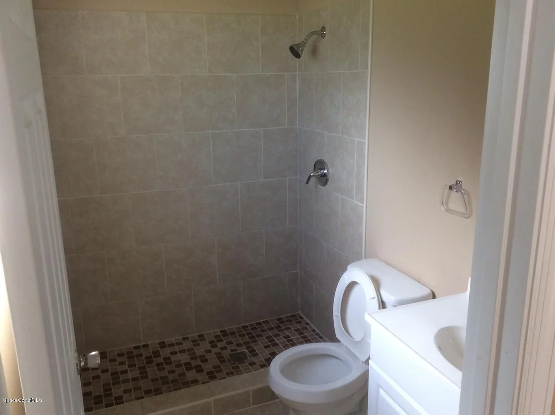 Photo of 1359 Carr Circle NE