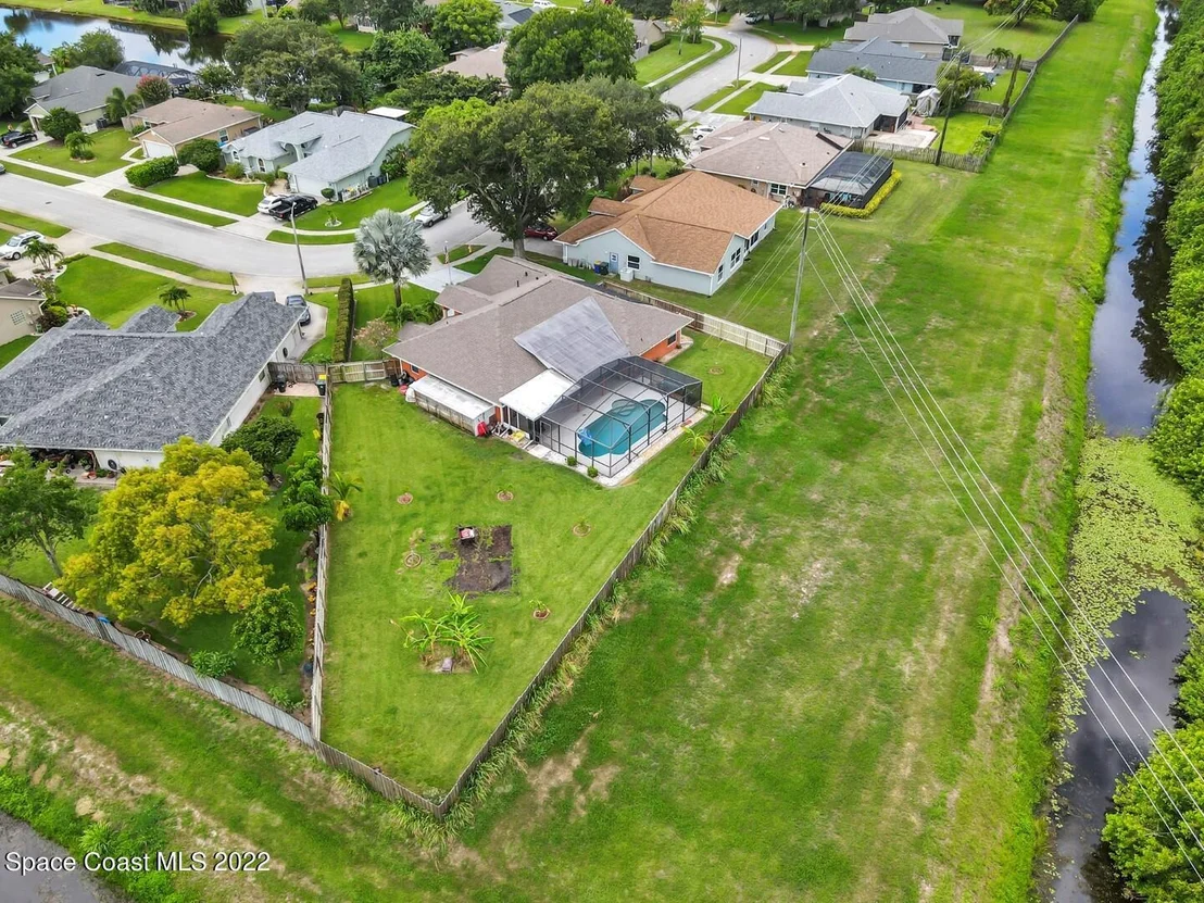 Photo of 1027 Jacaranda Circle