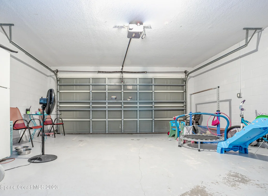 Photo of Unit 7 at 1475 Beechfern Drive