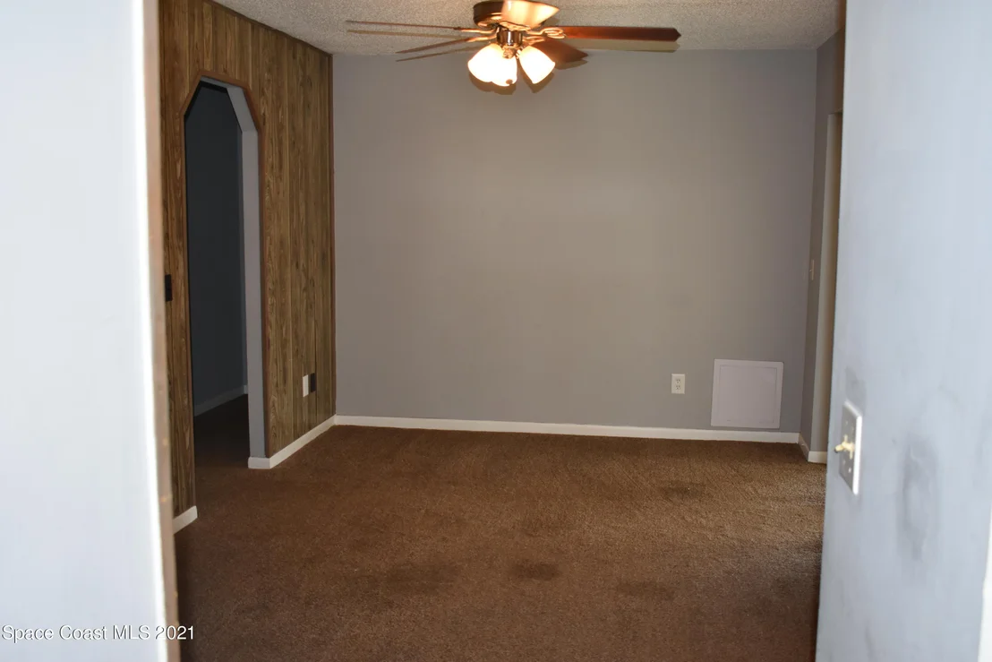 Photo of 2848 Wright Avenue