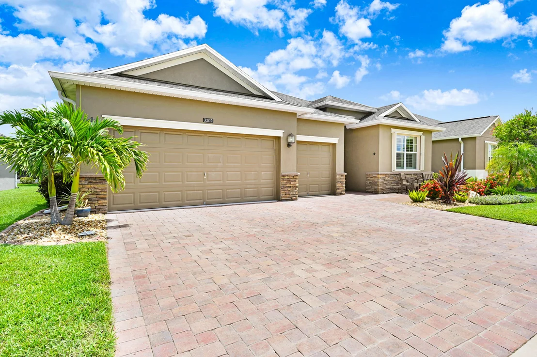 Photo of 3202 Balboa Place