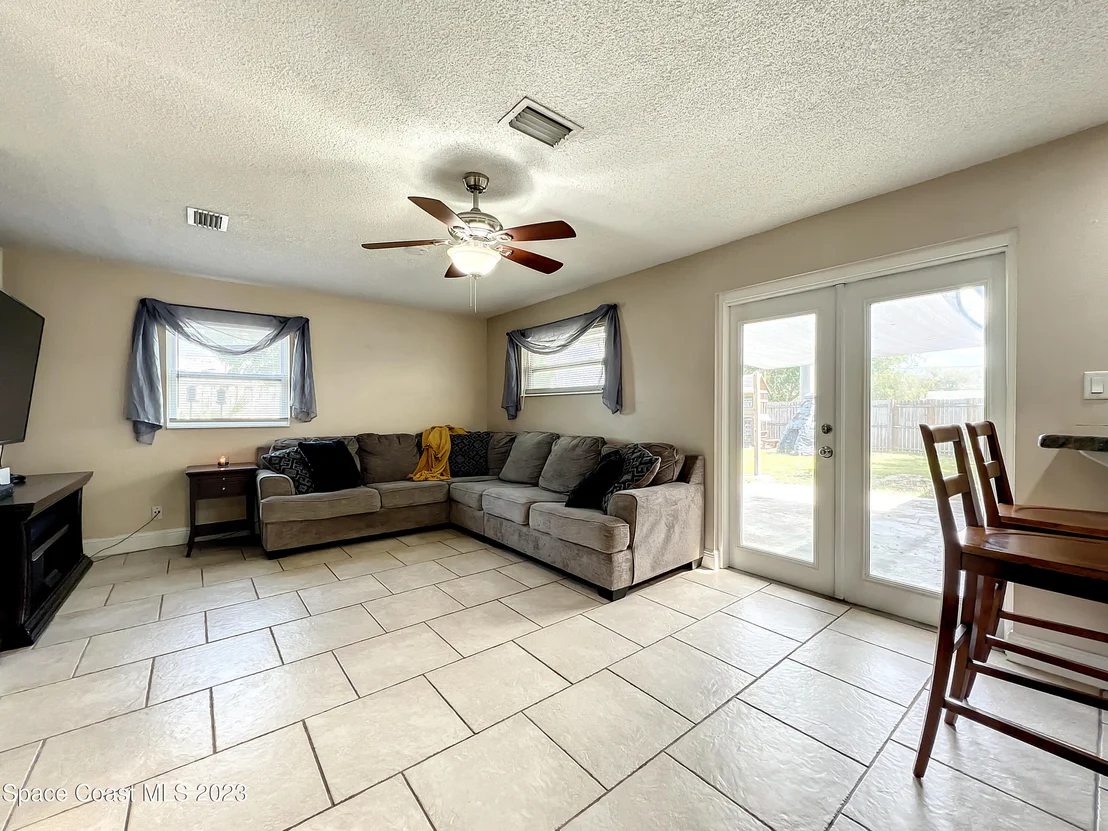 Photo of 2900 Cooper Drive