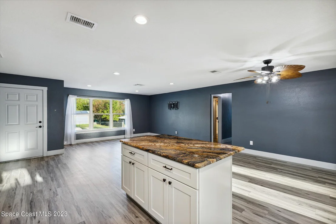 Photo of 10 Spring Way