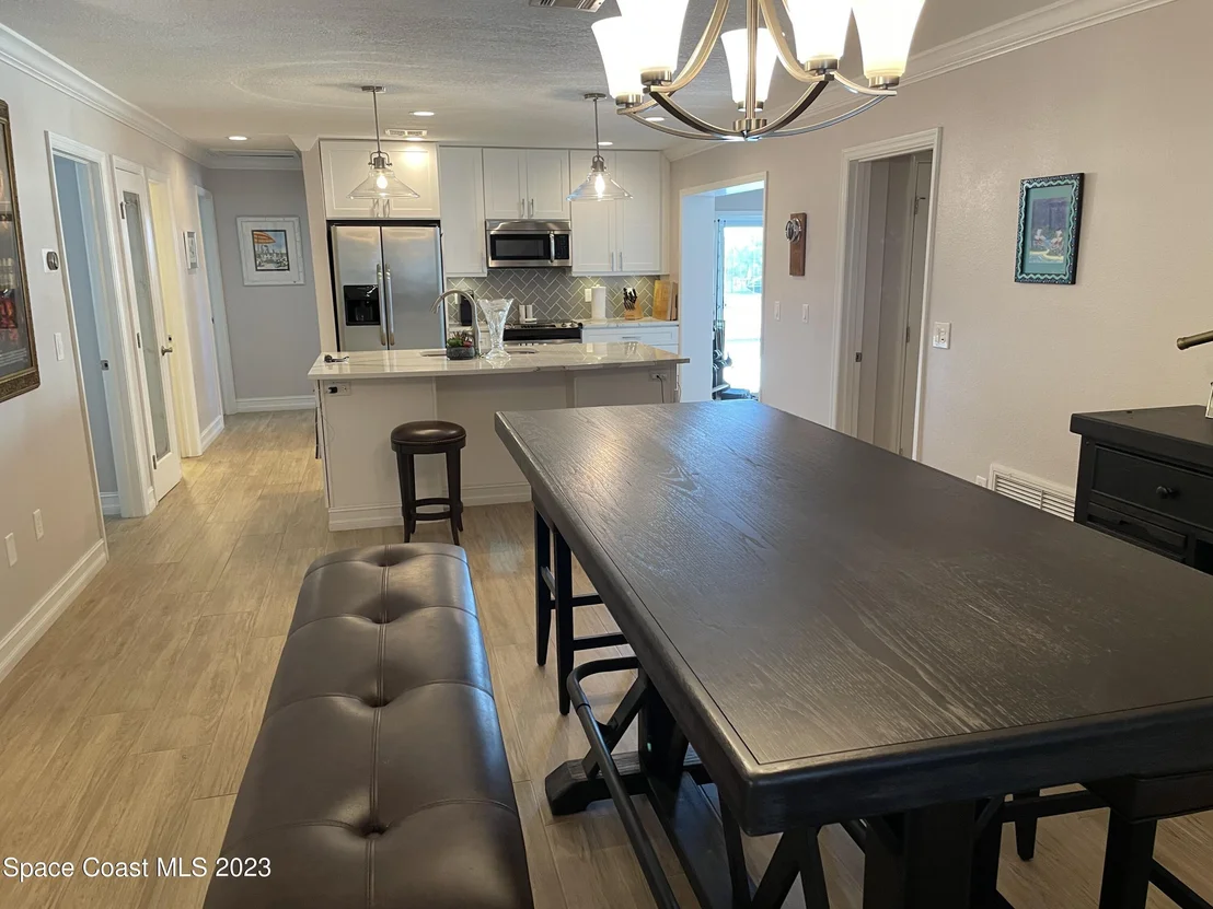 Photo of 387 Carmine Drive
