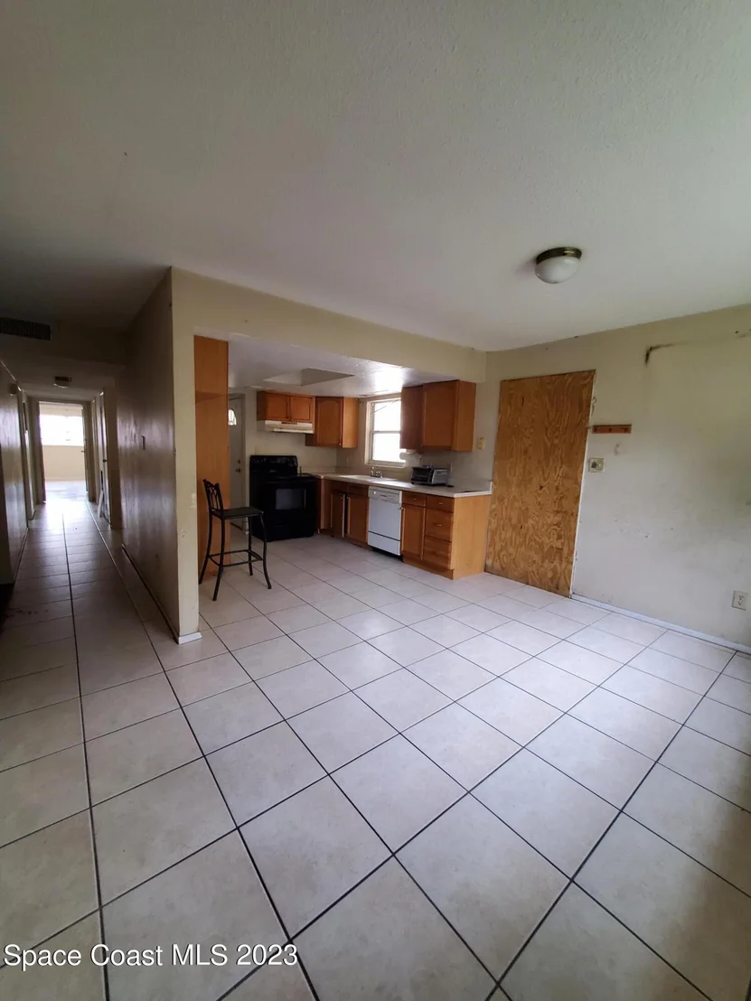 Photo of 708 Ixora Avenue