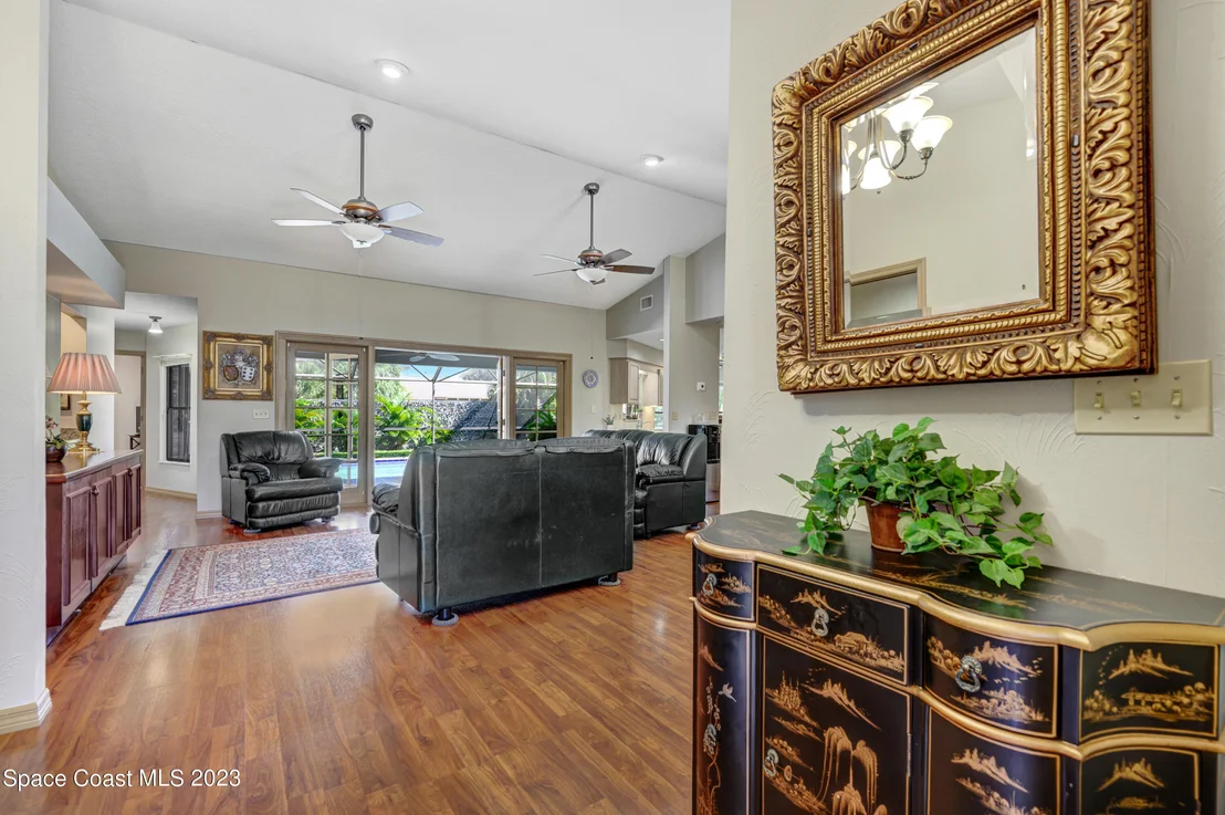 Photo of 3537 Swallow Drive
