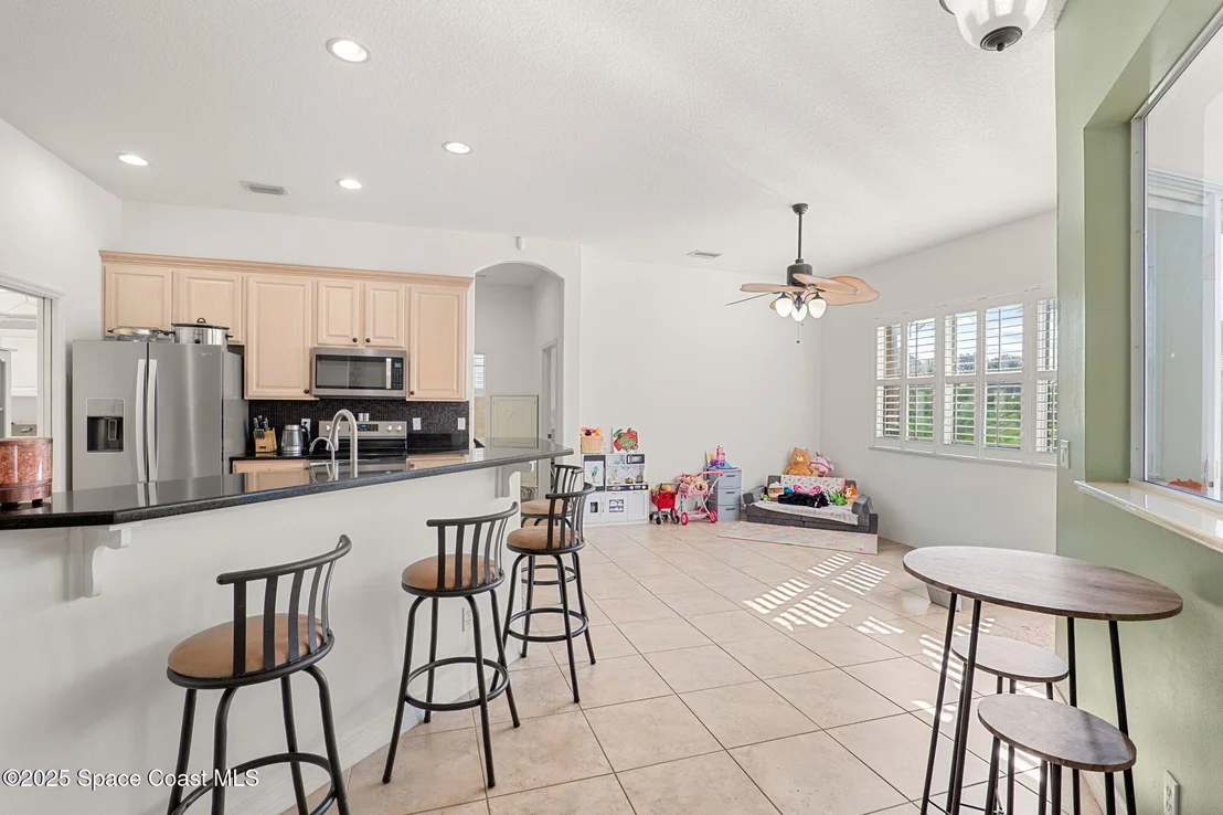 Photo of 379 Pentland Drive