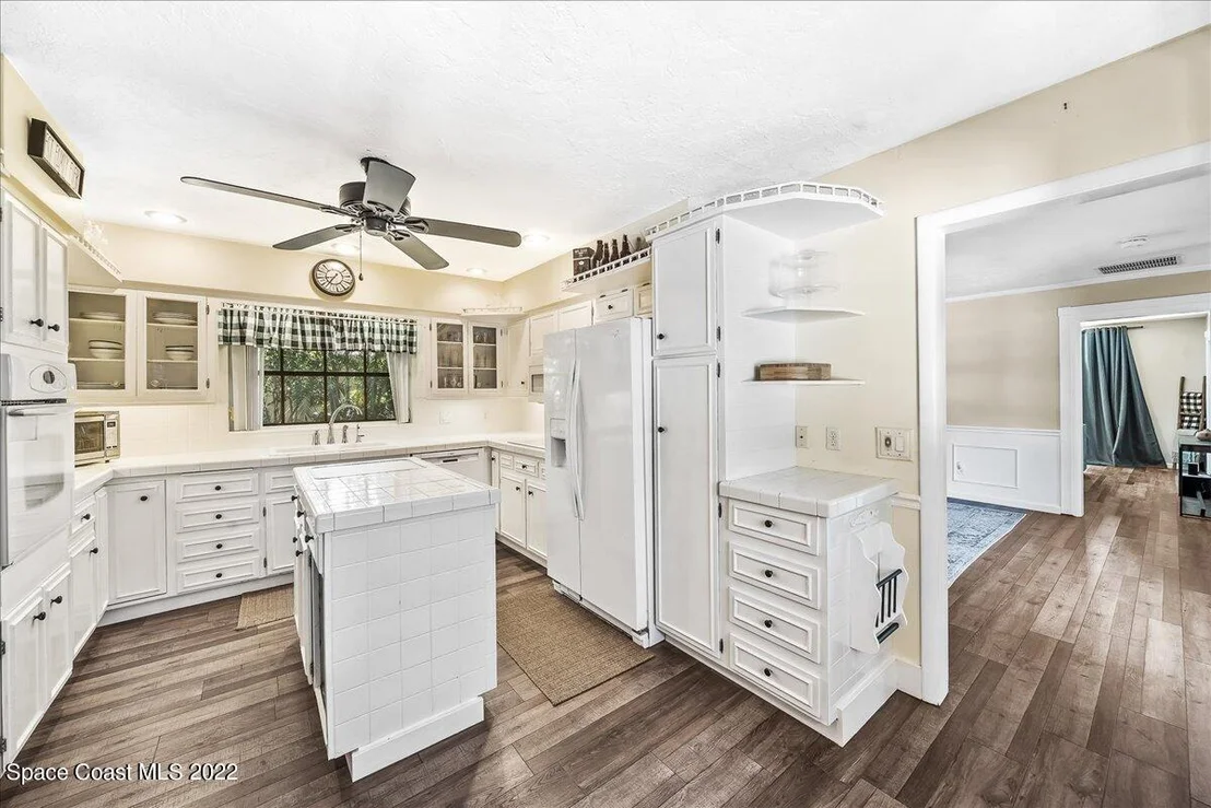 Photo of 311 Cocoa Avenue