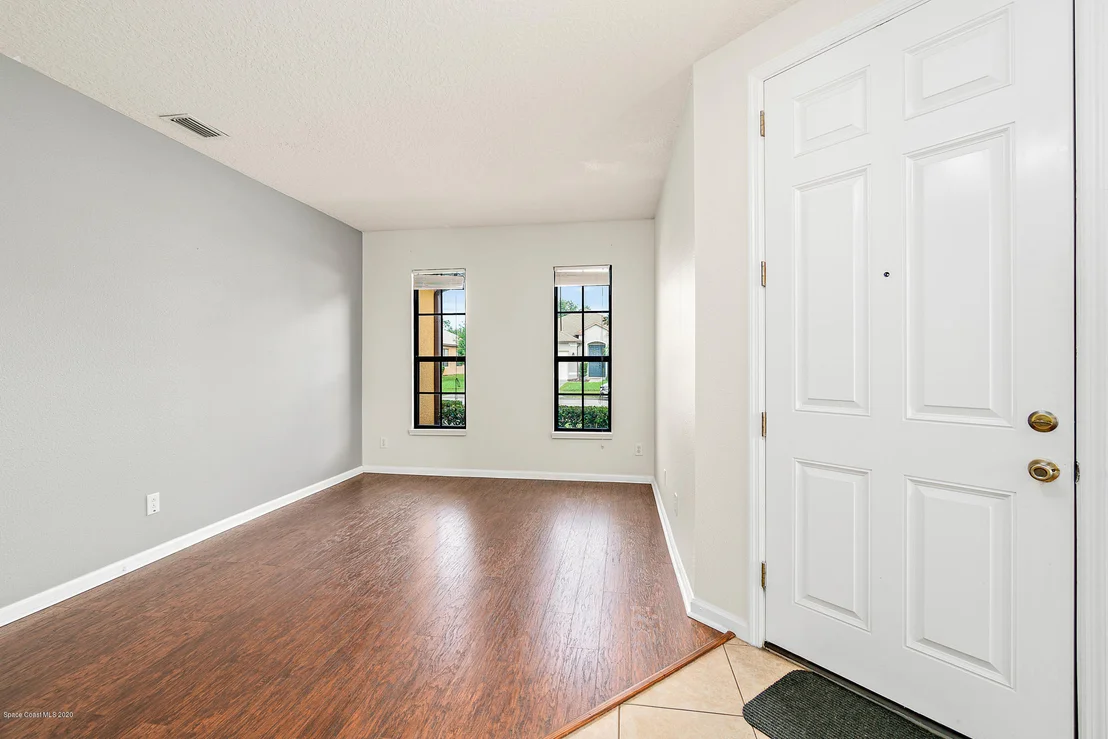 Photo of 1210 Bolle Circle