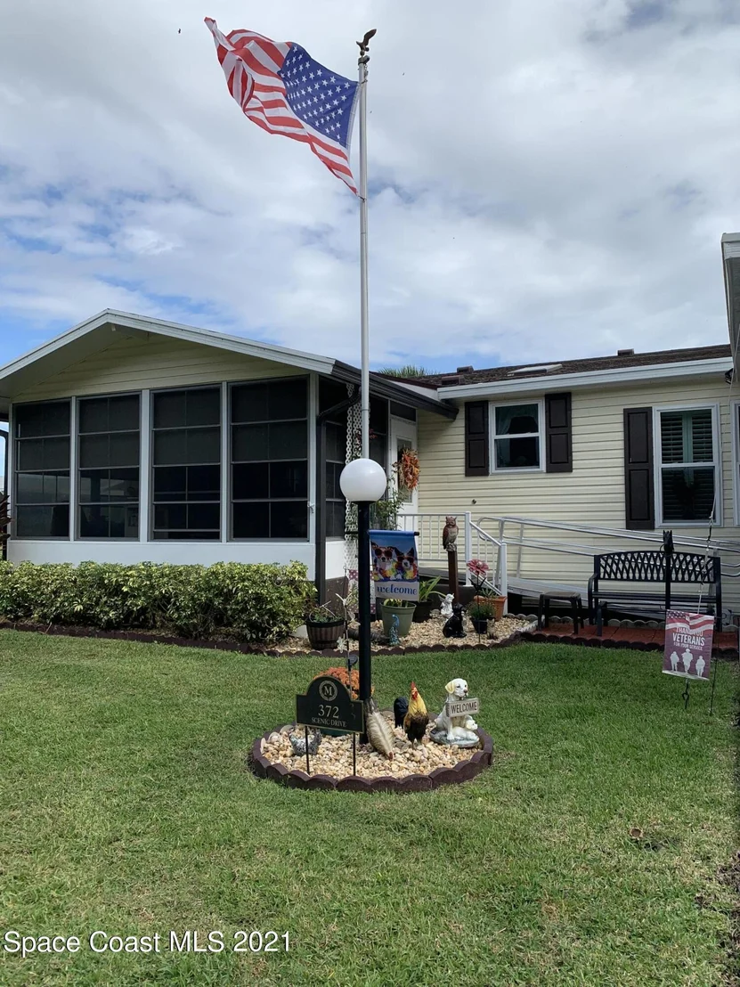 Photo of 372 Scenic Drive