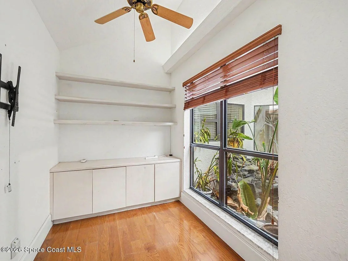 Photo of 484 Lanternback Island Drive