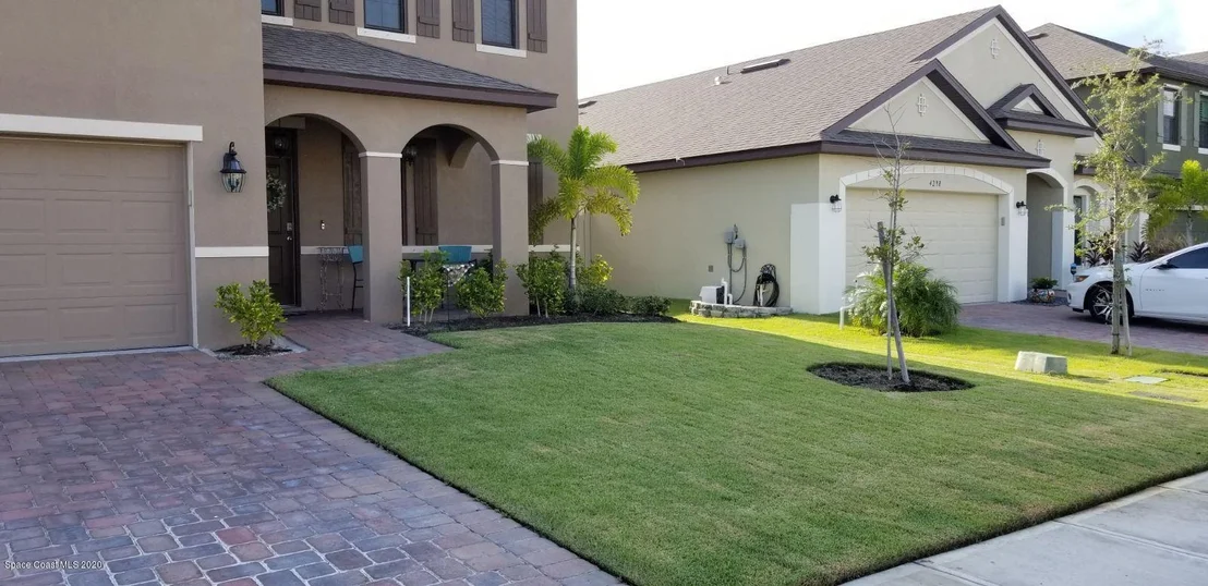 Photo of 4308 Alligator Flag Circle