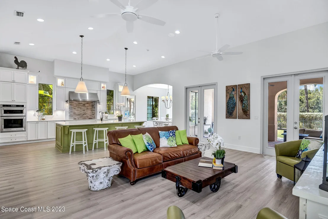 Photo of 184 Whaler Drive