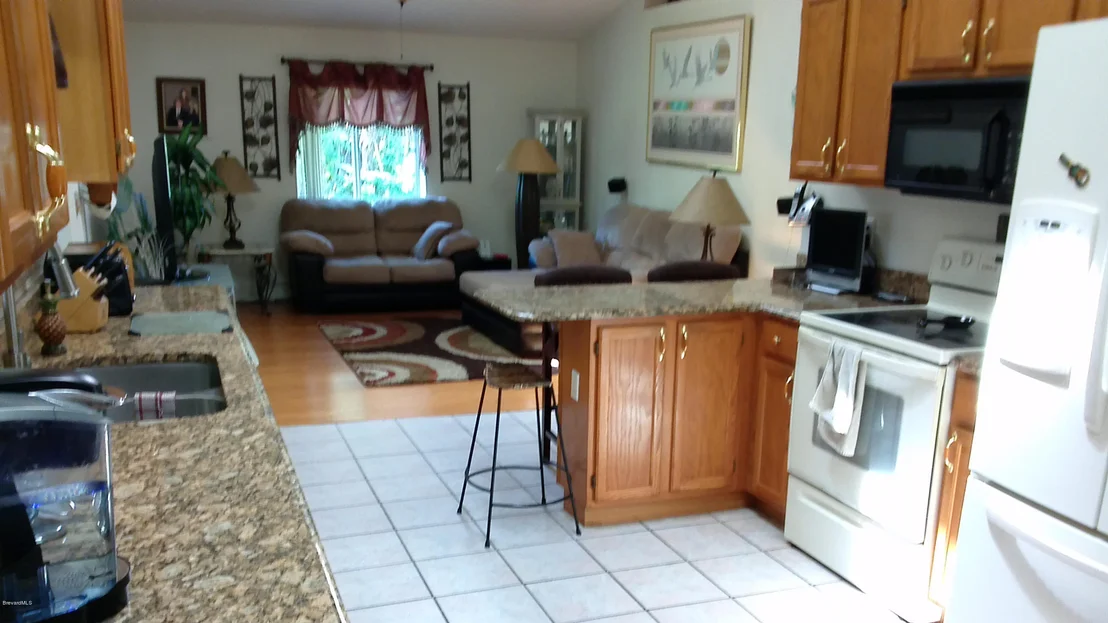 Photo of 6839 Ackerman Avenue