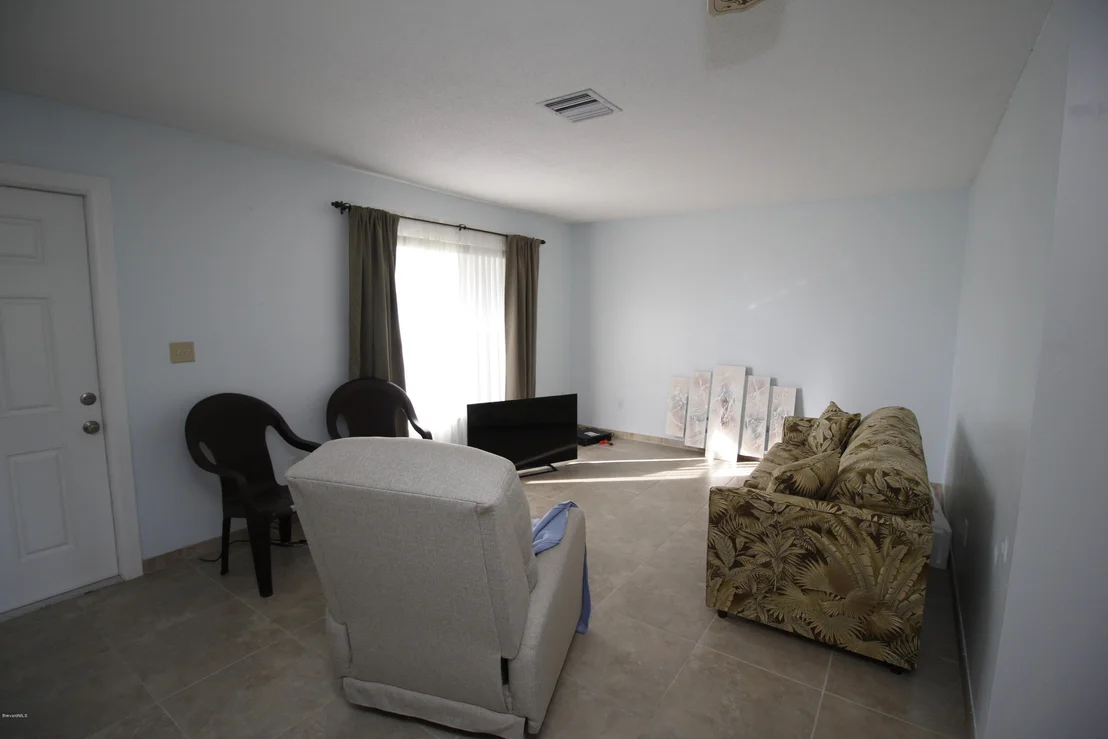 Photo of 1006 Cable Lane NE