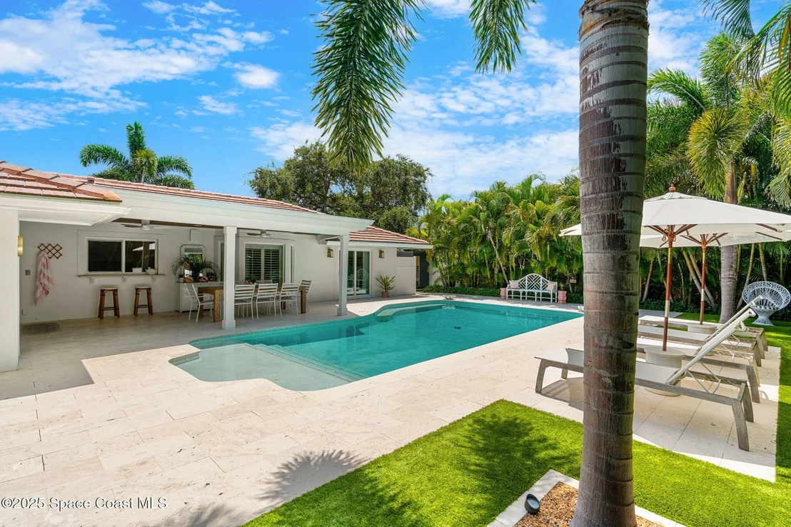 Photo of 606 Hibiscus Trail