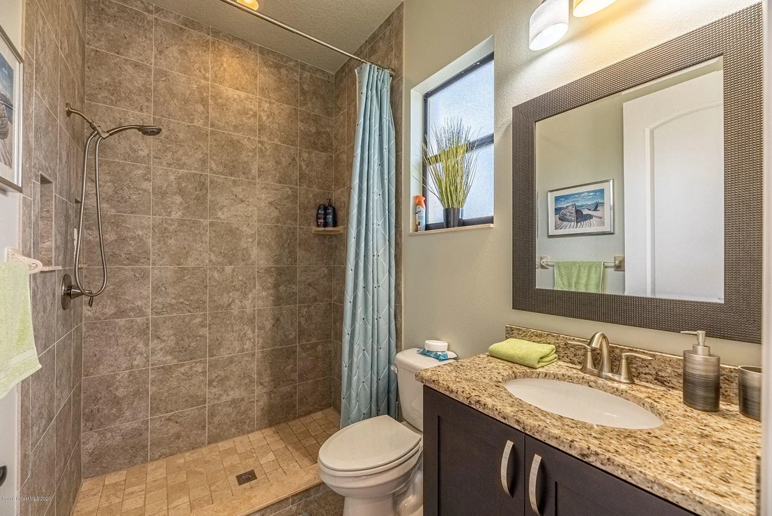 Photo of 824 Lorenza Place