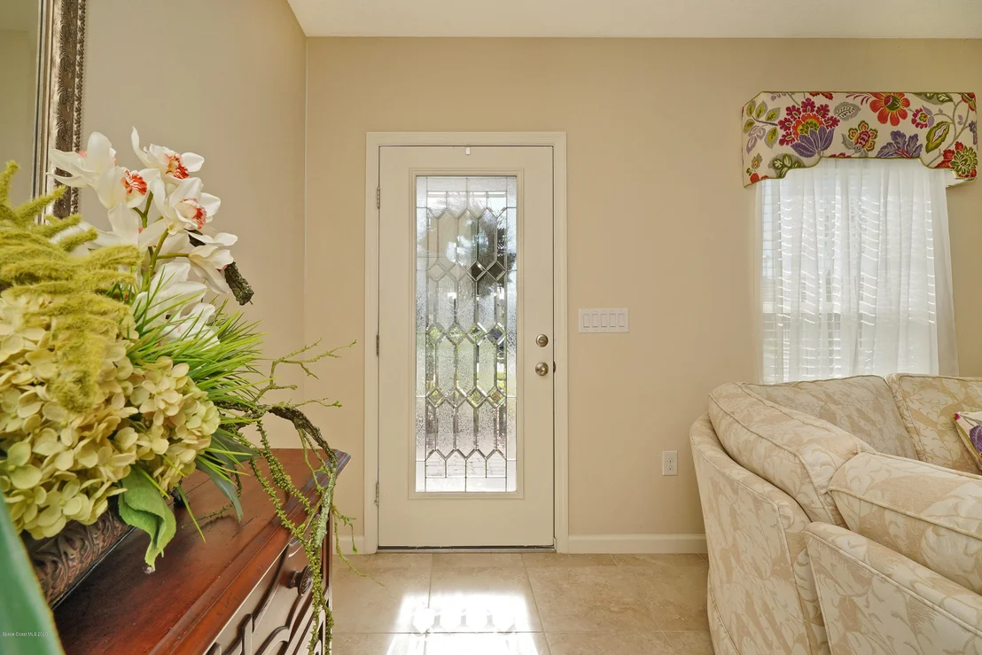 Photo of 505 Trymore Drive SE