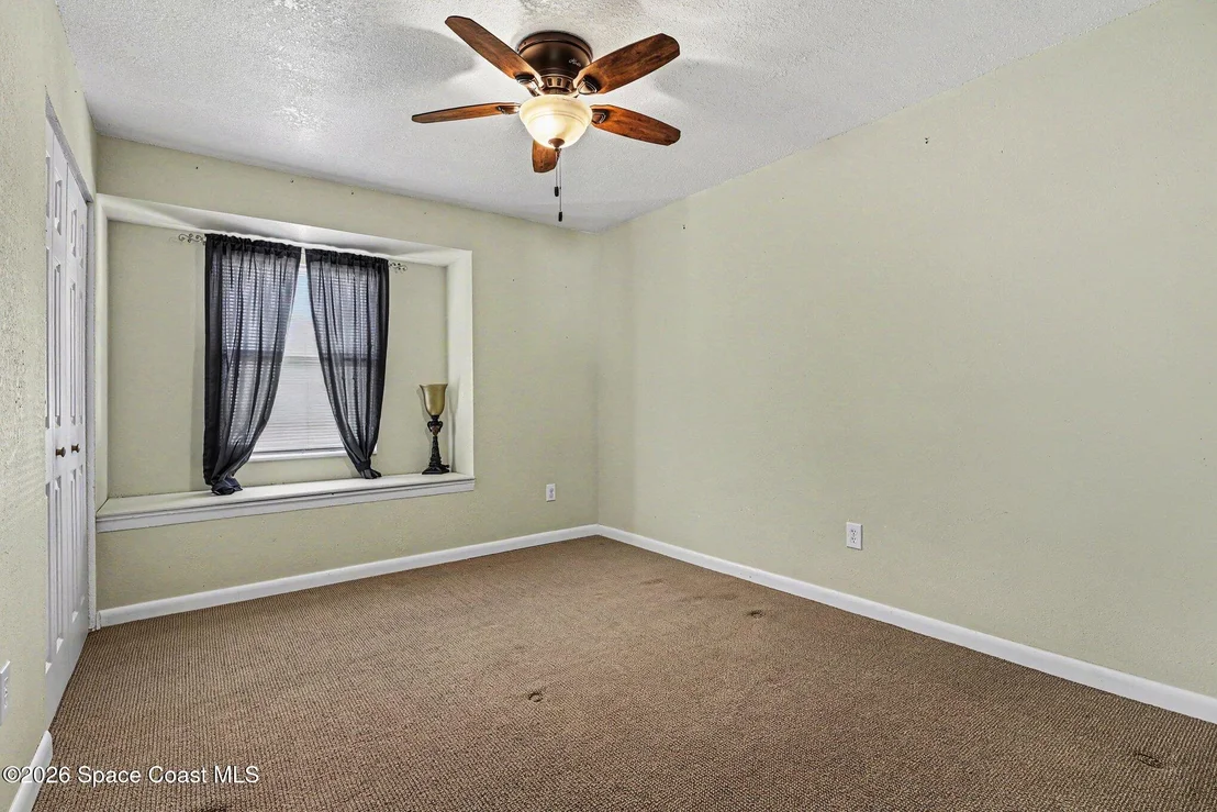 Photo of 1178 Abbey Circle NE