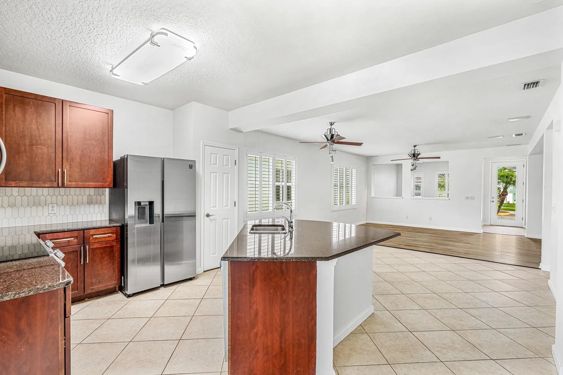 Photo of 371 Cressa Circle
