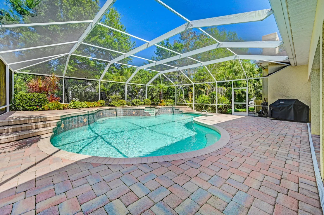Photo of 3850 Beechgrove Road