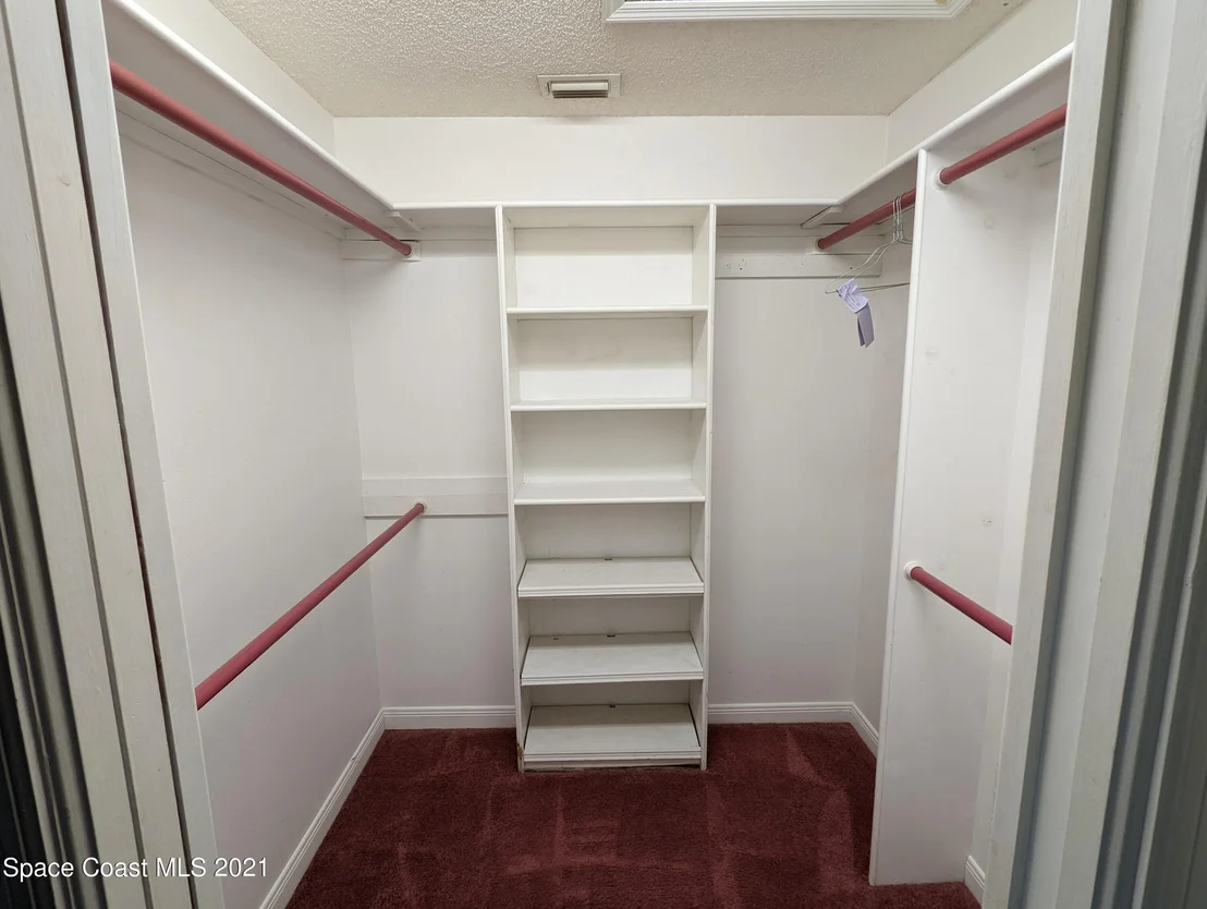 Photo of 6487 Hudson Road