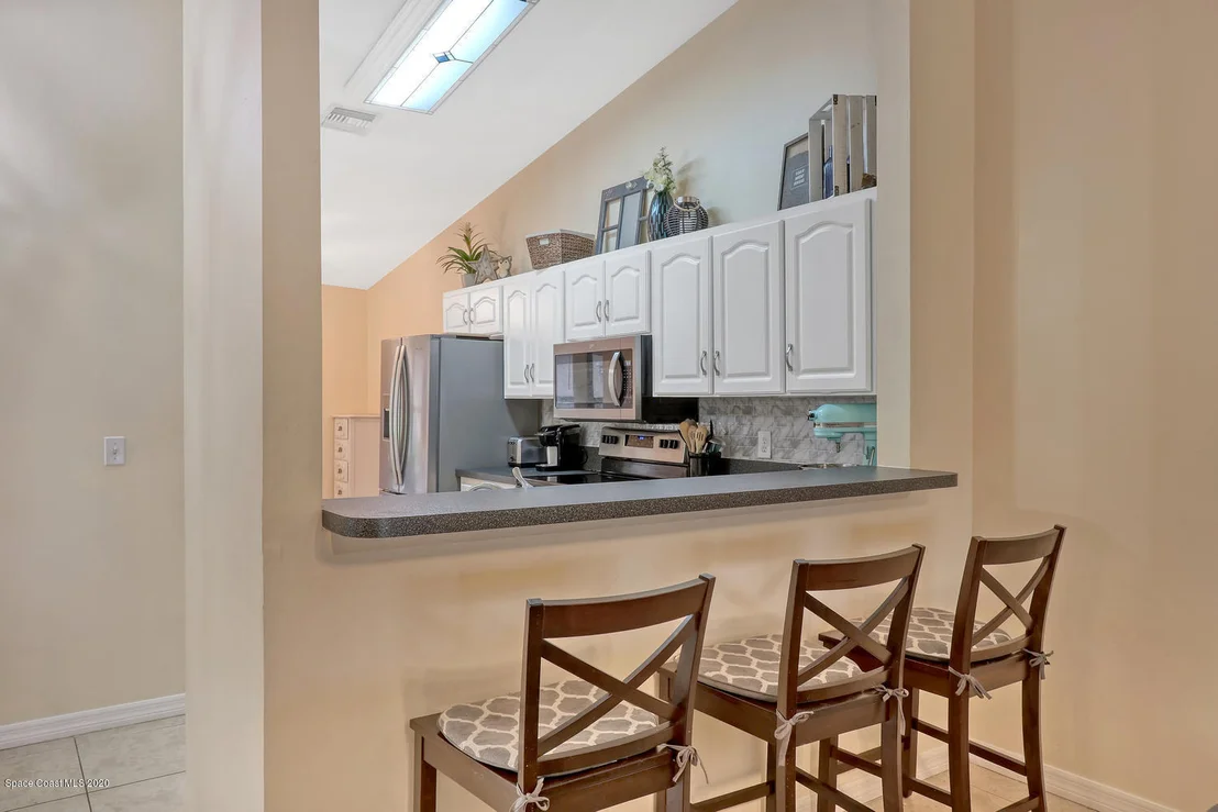 Photo of 1034 Abell Circle