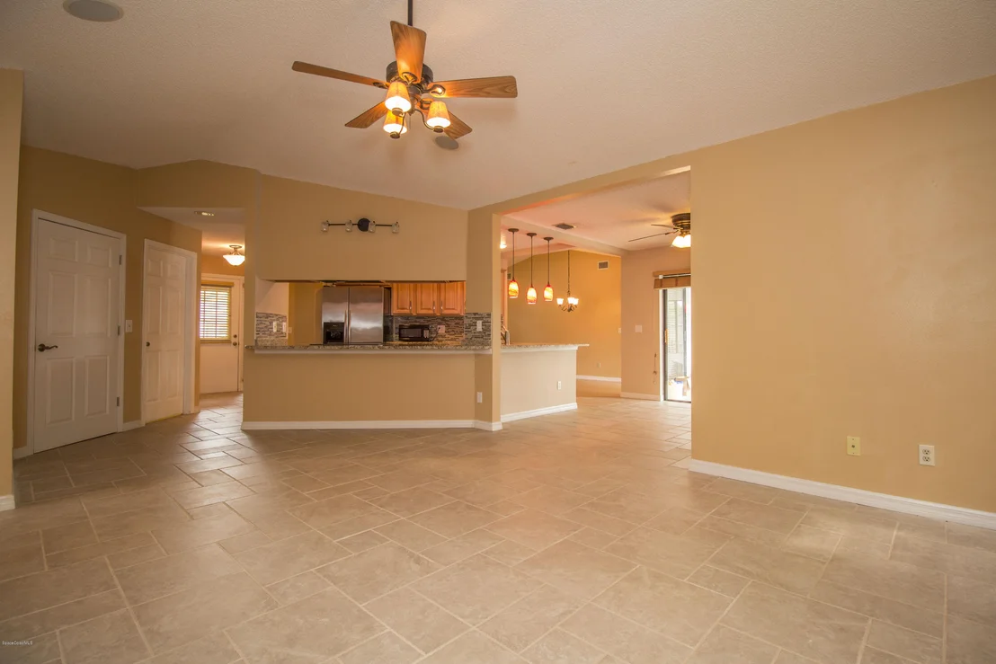 Photo of 2483 NOBILITY Avenue