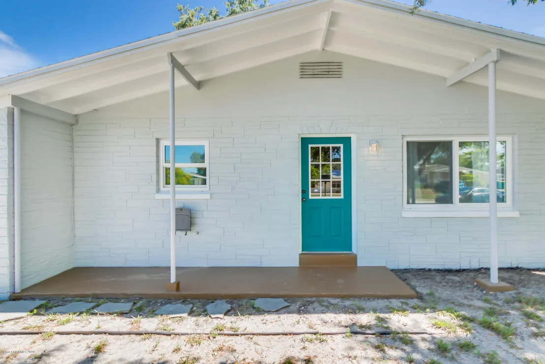 Photo of 2147 Warwick Road