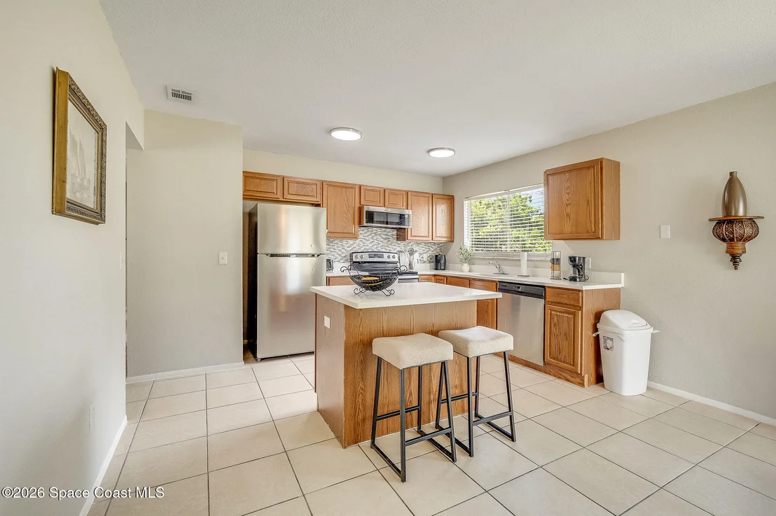 Photo of 730 Azure Avenue NE