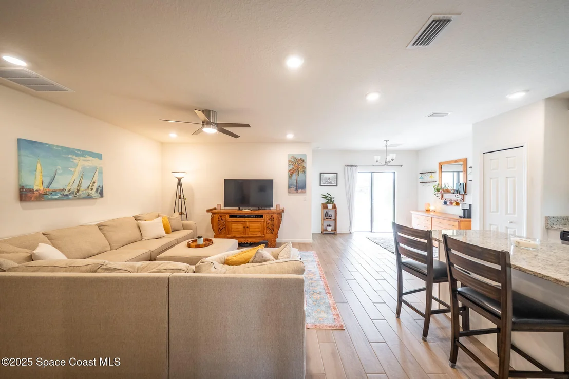 Photo of 289 Wiregrass Avenue