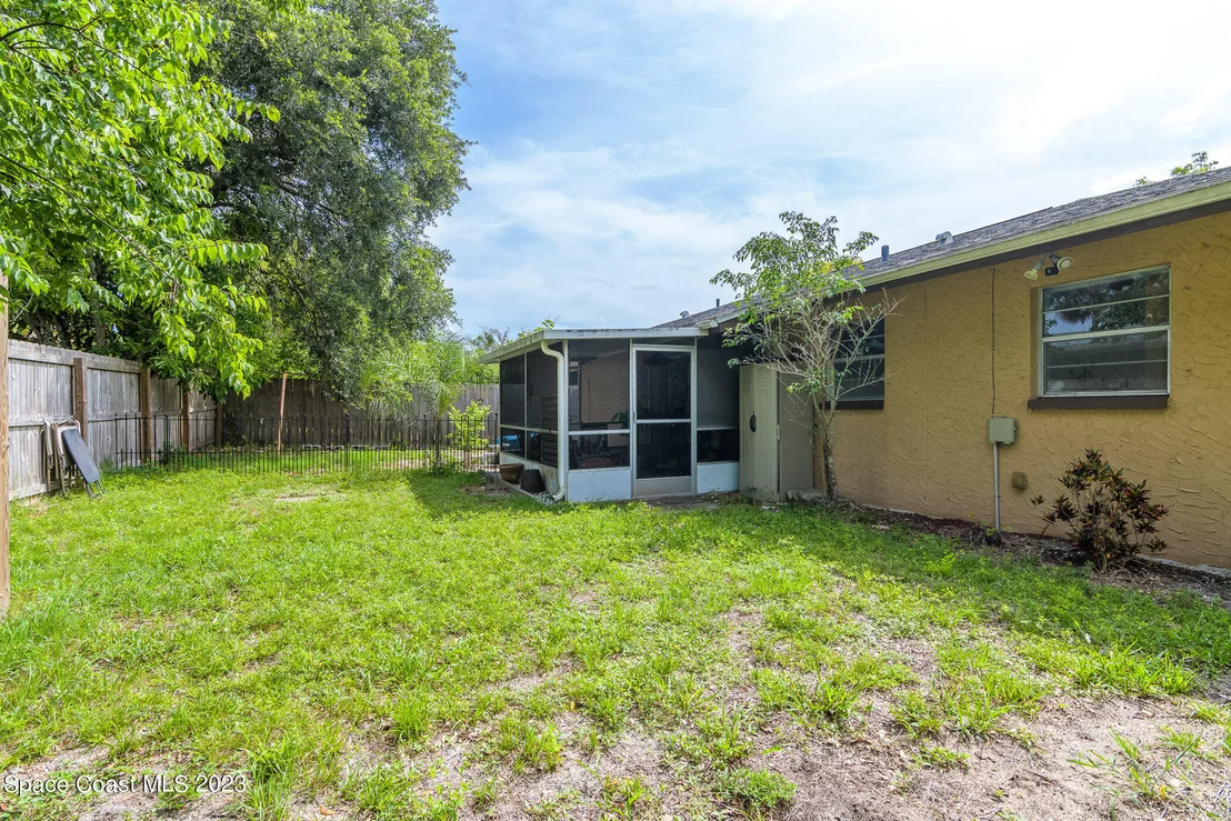 Photo of 746 Venus Drive