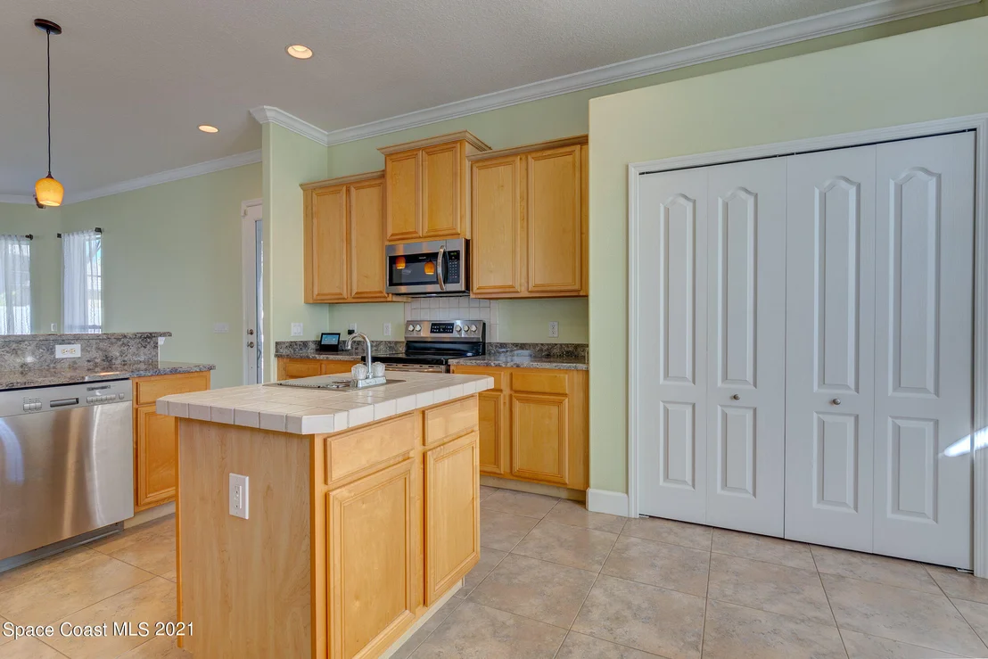 Photo of 241 Pebble Hill Way