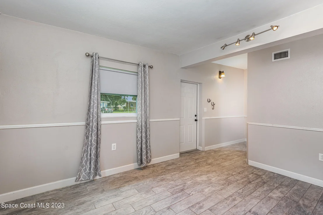 Photo of 1799 Mosswood Drive