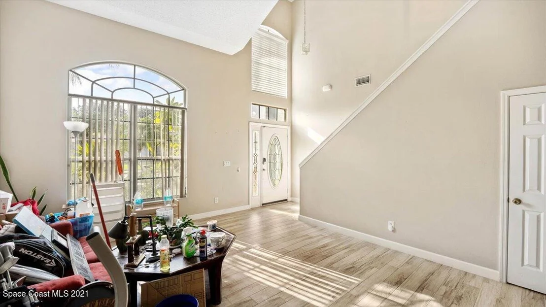 Photo of 964 Shaw Circle