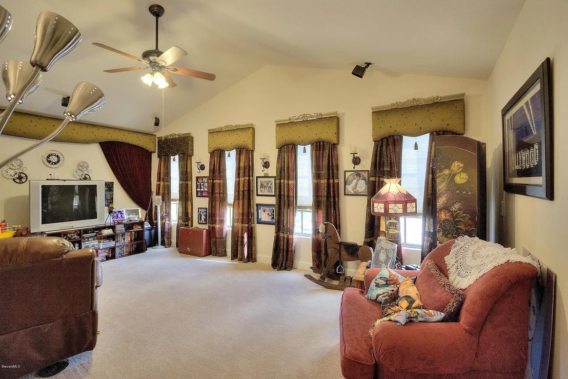 Photo of 901 Whetstone Place