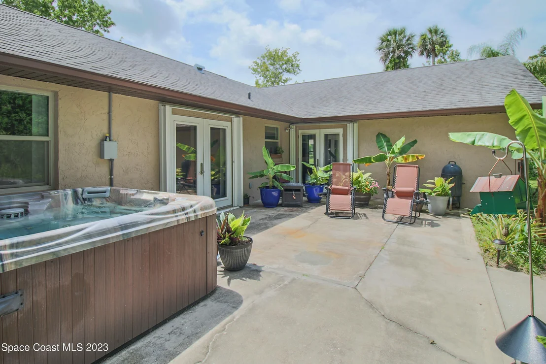 Photo of 207 Saldon Lane