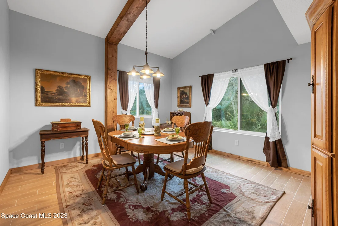 Photo of 1370 Gopher Slough Road