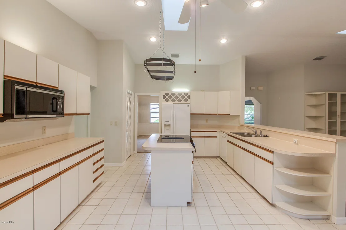 Photo of 1230 Silver Lake Drive